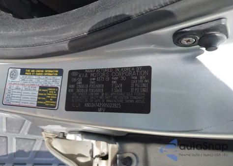 2009 Kia Borrego Ex V8 z USA, uszkodzony, nr VIN KNDJH742995023925